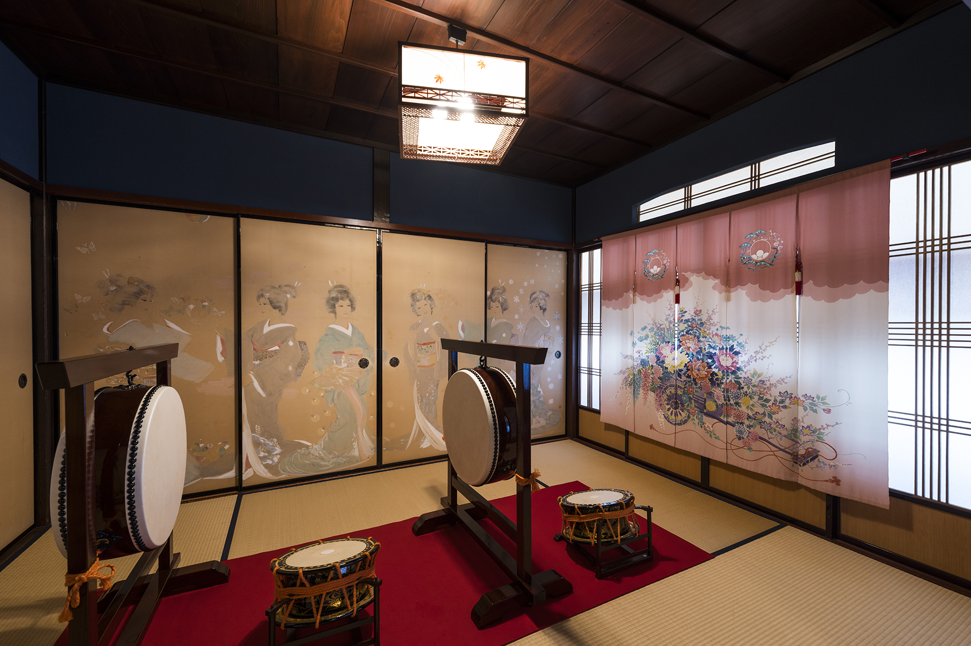 建物見学ページのヒーロー画像